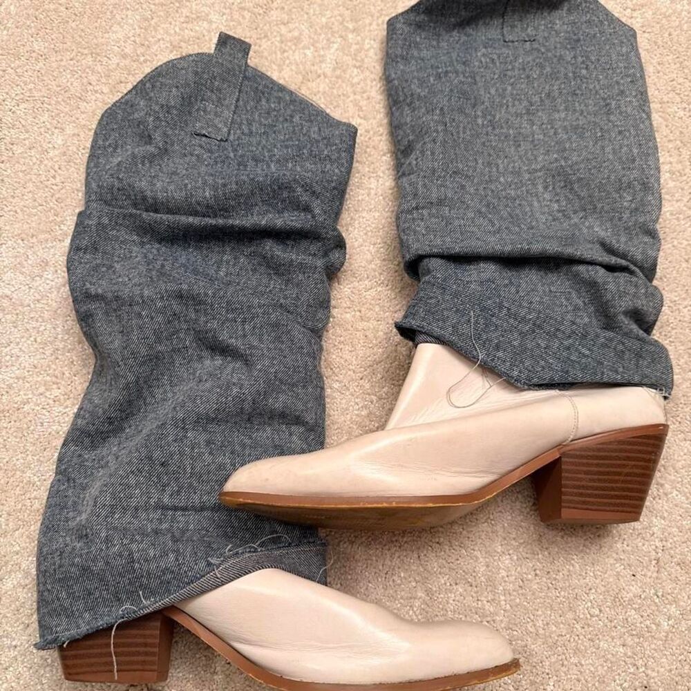 Unbranded Women's Grey and Cream Boots